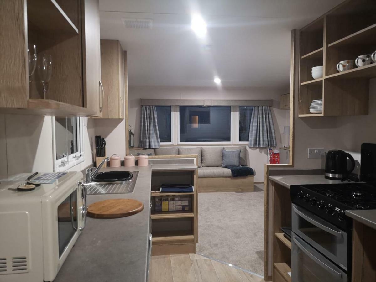 Tattershall Lakes 2020 8 Berth Caravan With Hot Tub Villa Luaran gambar